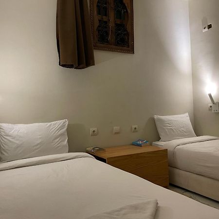 Playa Del Sol Surf House Hostel Tamraght ภายนอก รูปภาพ