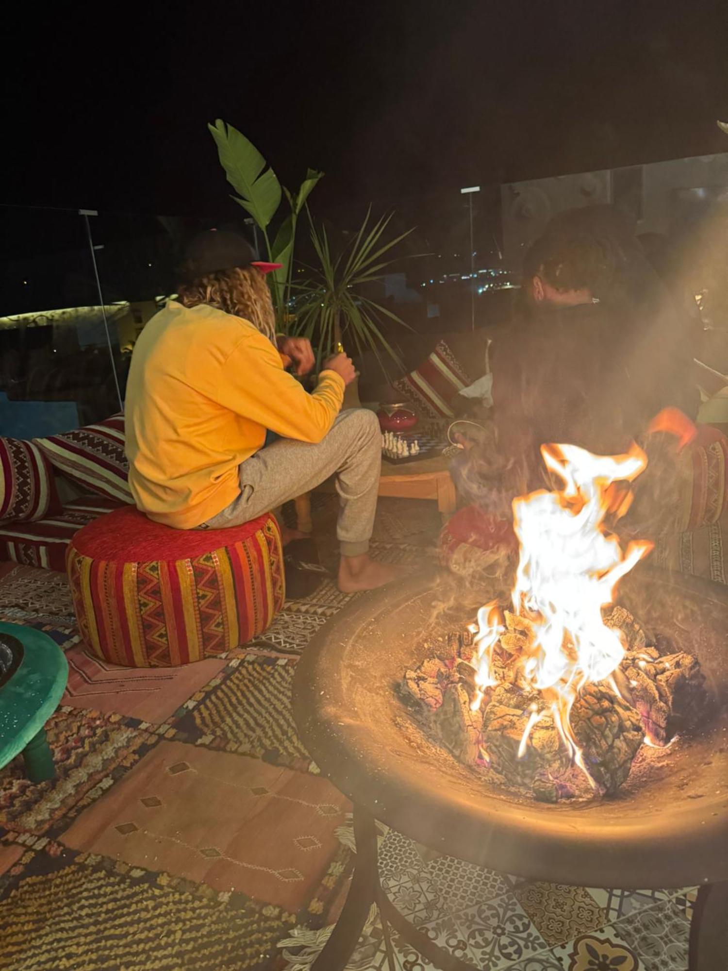 Playa Del Sol Surf House Hostel Tamraght ภายนอก รูปภาพ