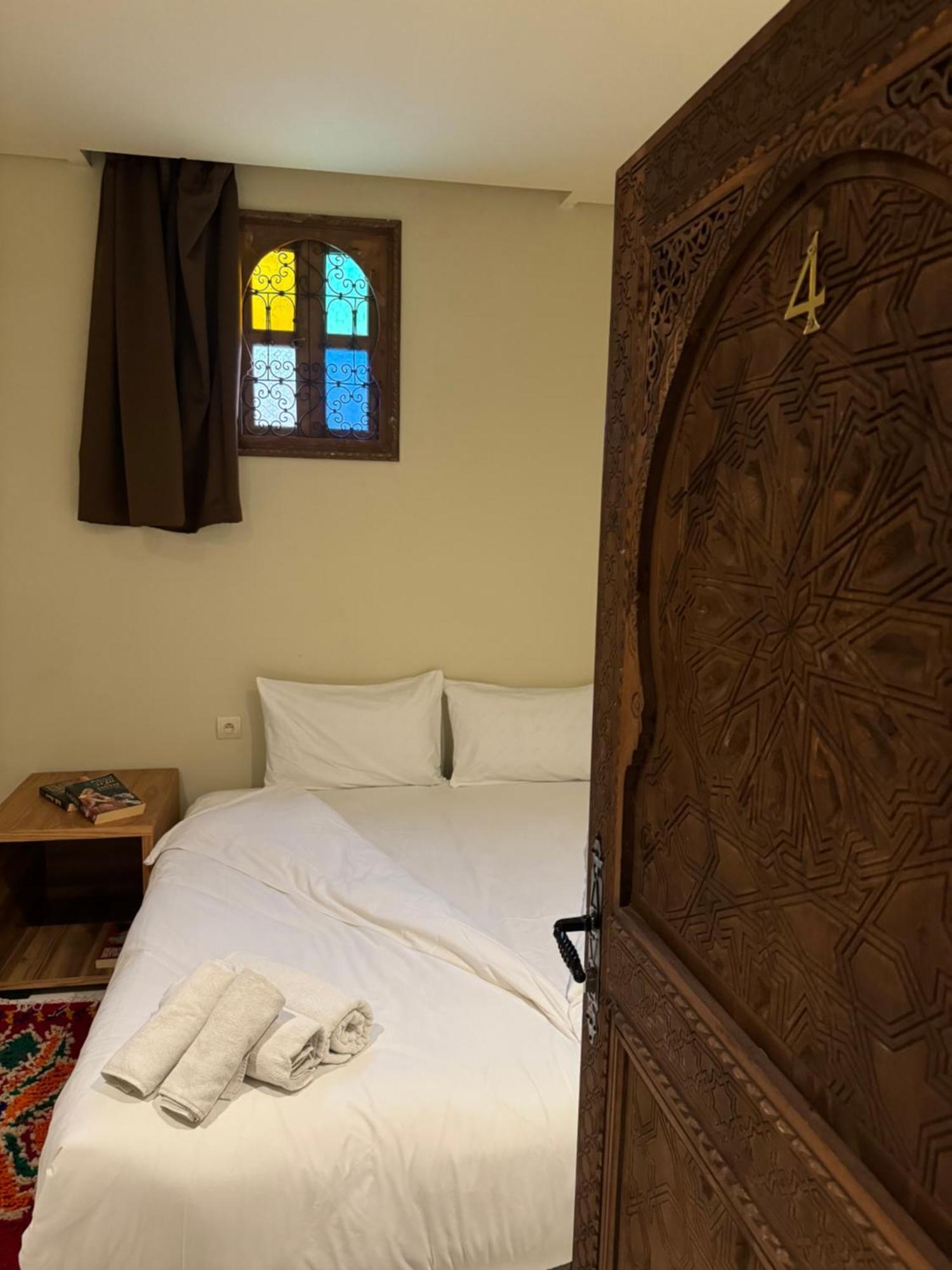 Playa Del Sol Surf House Hostel Tamraght ภายนอก รูปภาพ