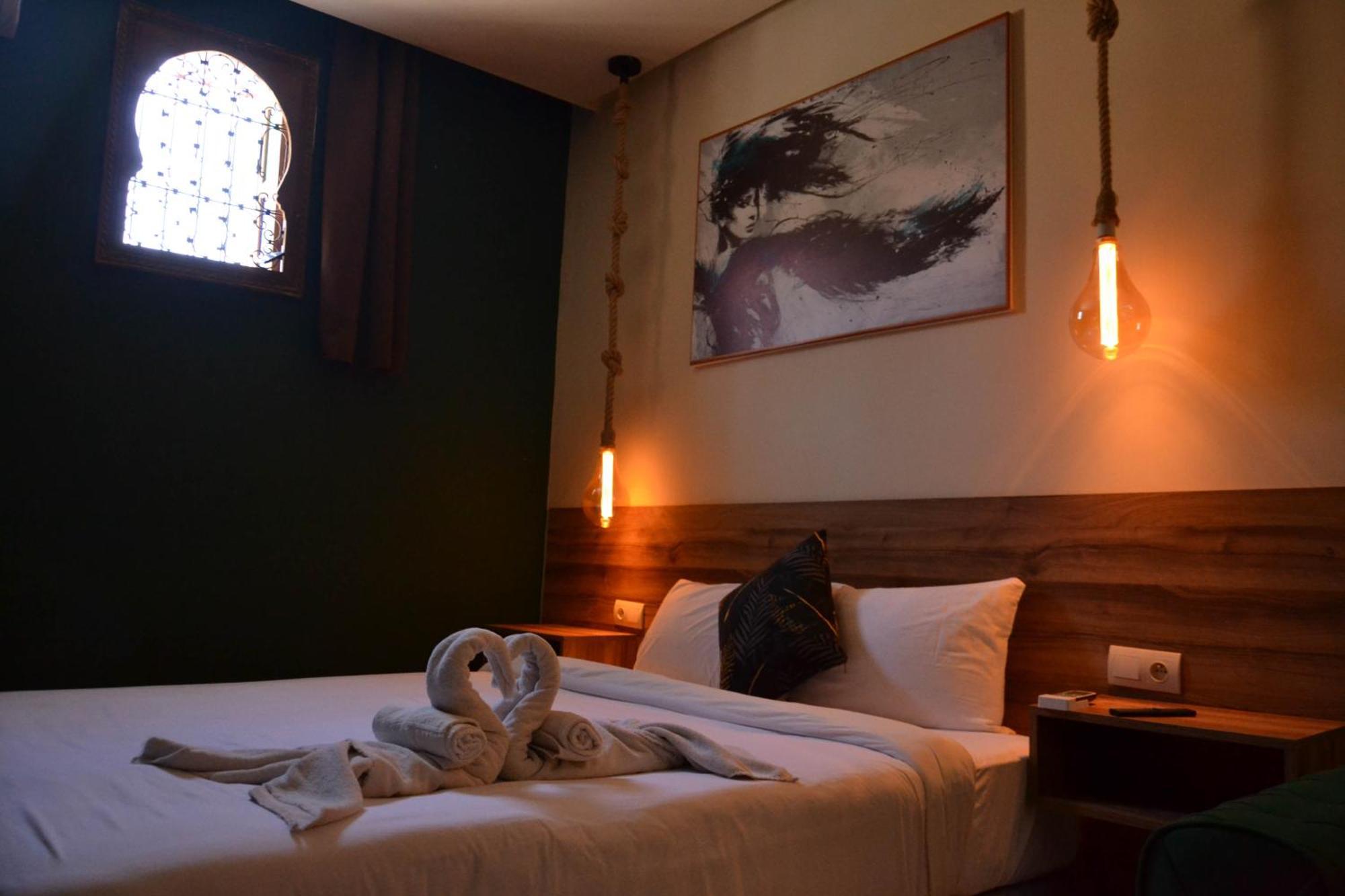 Playa Del Sol Surf House Hostel Tamraght ภายนอก รูปภาพ