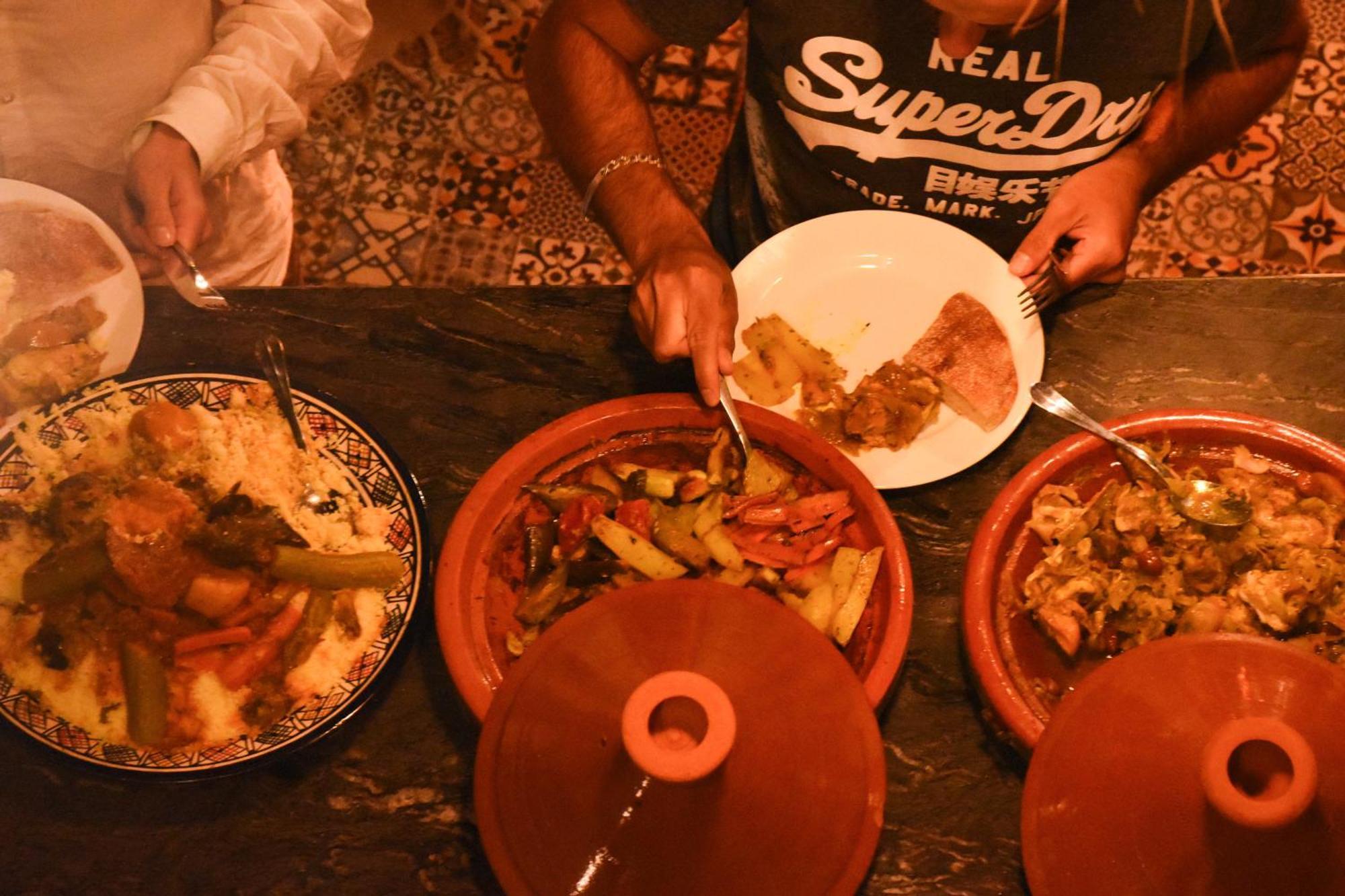 Playa Del Sol Surf House Hostel Tamraght ภายนอก รูปภาพ