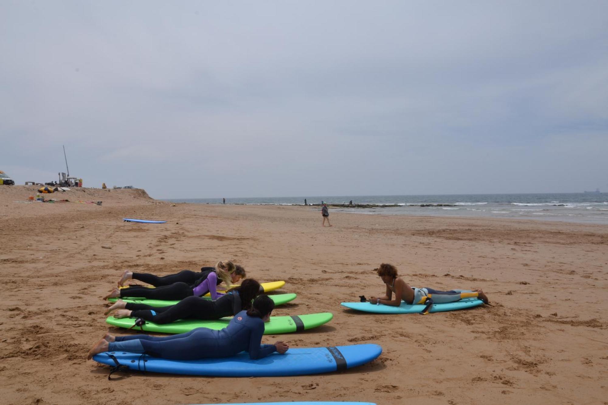 Playa Del Sol Surf House Hostel Tamraght ภายนอก รูปภาพ