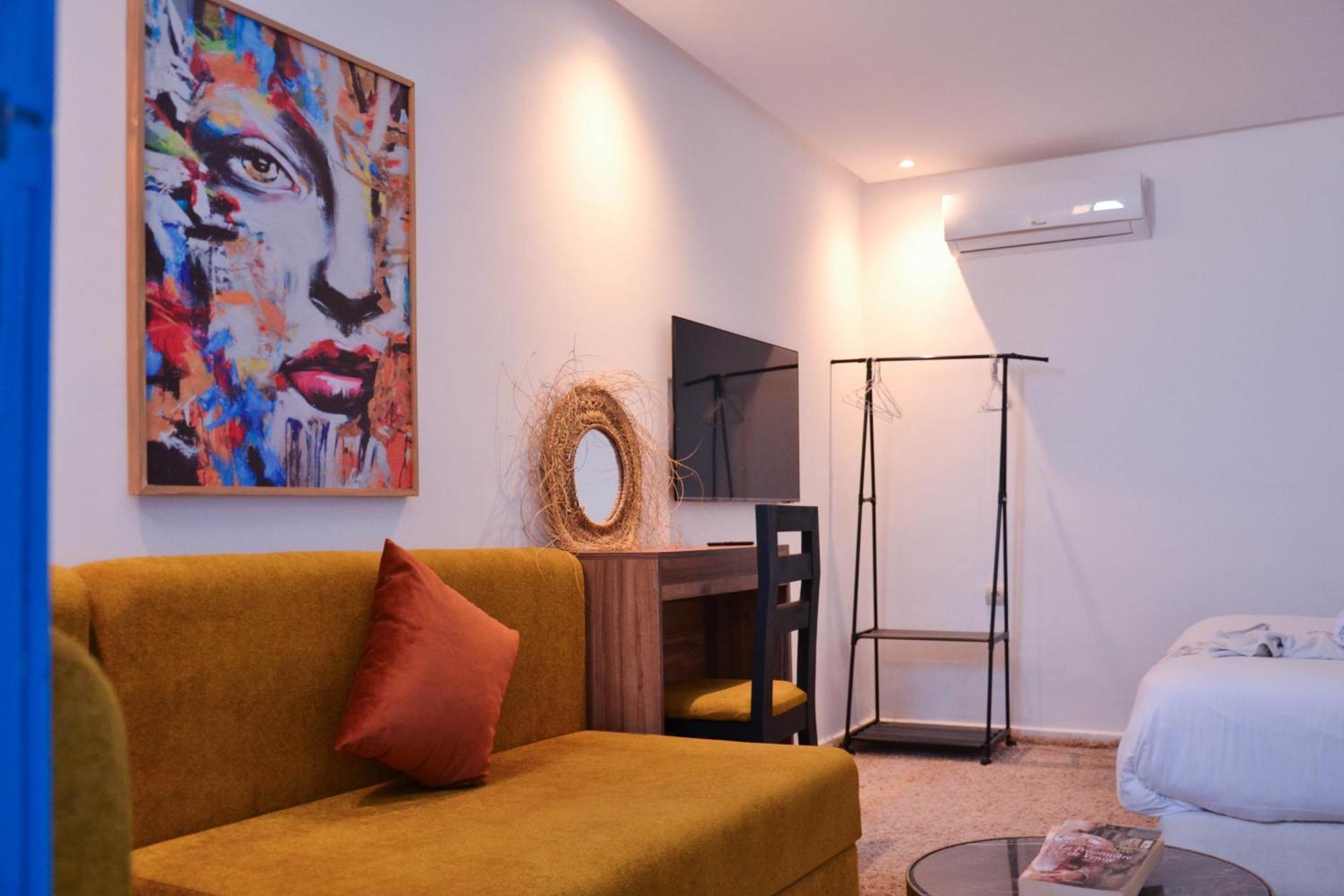 Playa Del Sol Surf House Hostel Tamraght ภายนอก รูปภาพ