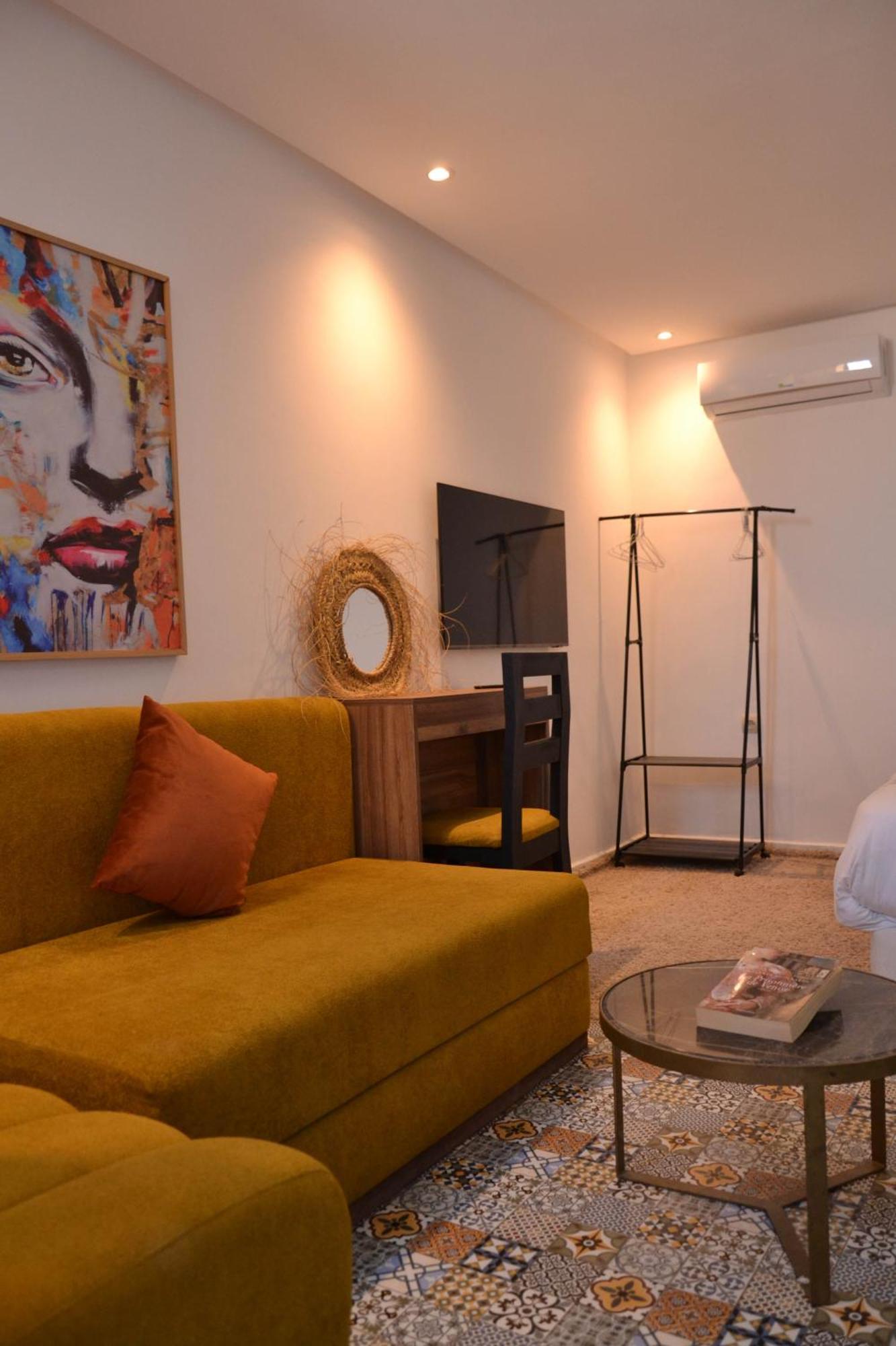 Playa Del Sol Surf House Hostel Tamraght ภายนอก รูปภาพ