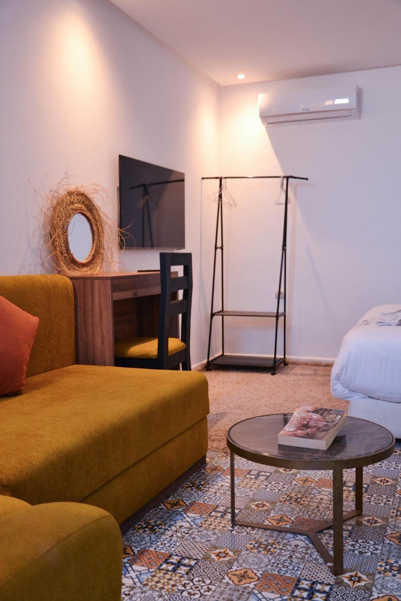 Playa Del Sol Surf House Hostel Tamraght ภายนอก รูปภาพ